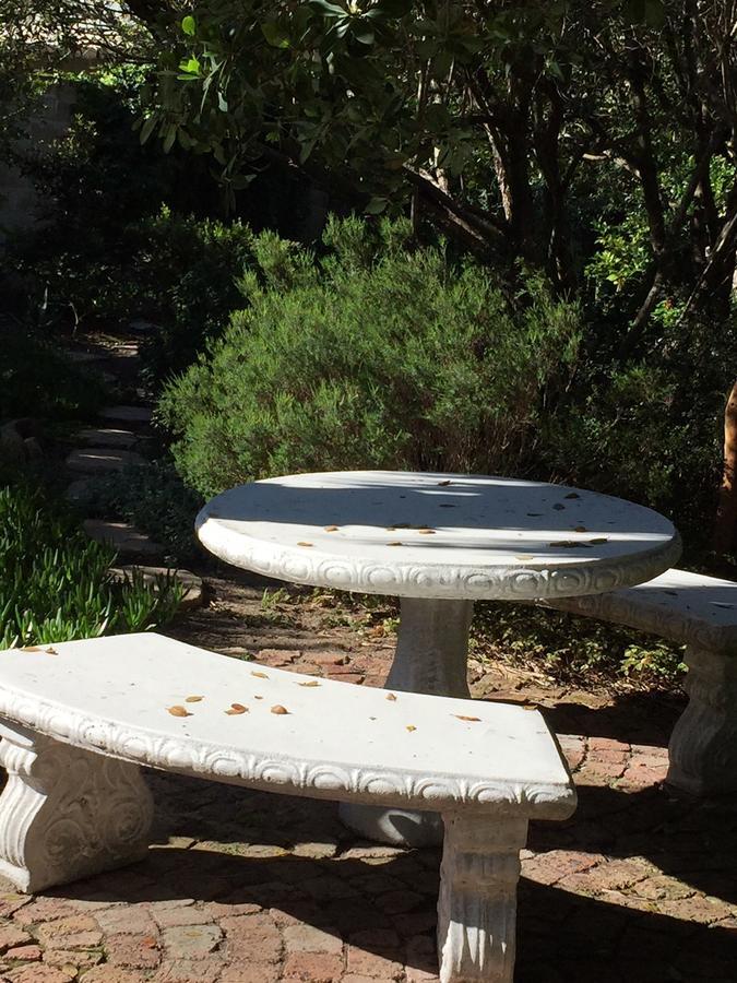 Haven Of Peace And Garden Cottage Hermanus Exterior photo